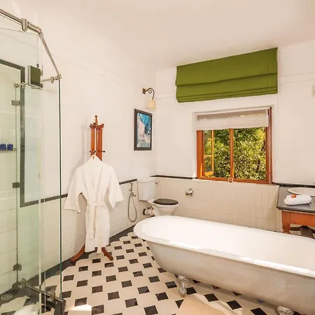 Hotel Jetwing Warwick Gardens, A Luxury Reserve