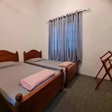 Shalom125 Holiday home