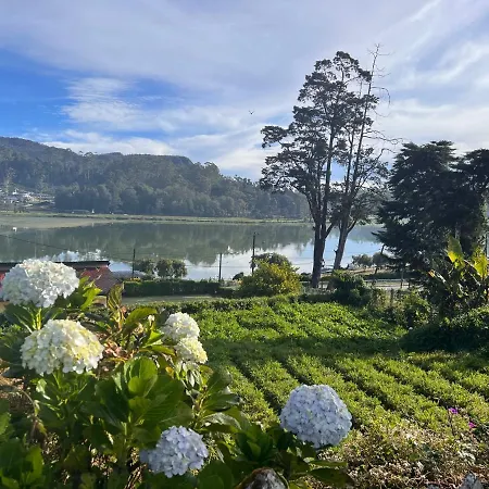 Lakeside Garden 湖畔花园山居