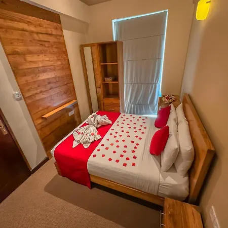 Emirates Luxury Apartment Nuwara Eliya