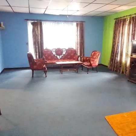 Dilrukshi Guest * Nuwara Eliya