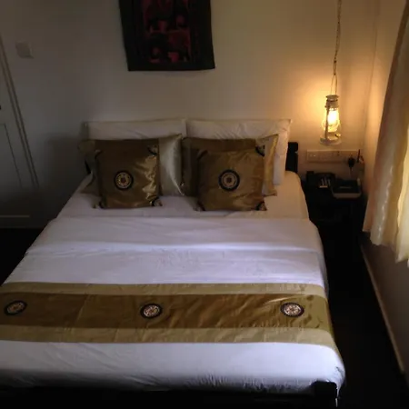 Misty Hills Boutique Cottage Guest house *