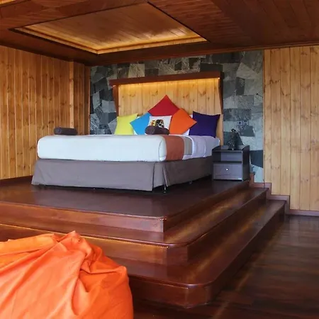Holiday home Pigeons Nest- King With Amazing Mountain View Nuwara Eliya