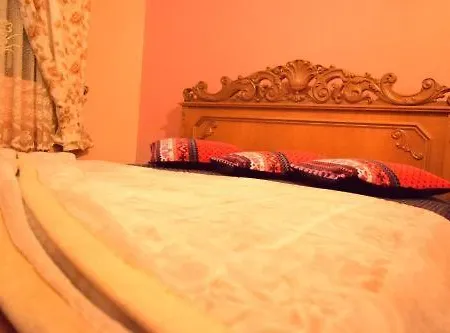 Villa Nuwara Eliya Villa *