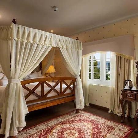 The Westbury Palace 5*