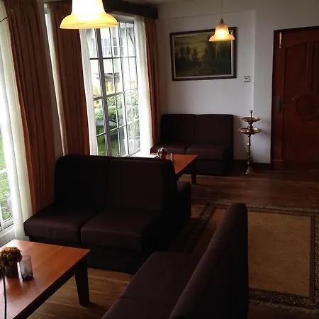 Guest house Misty Hills Boutique Cottage