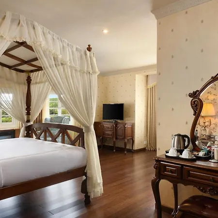 Hotel The Westbury Palace