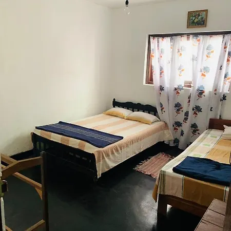 Emerald Escapes * Nuwara Eliya
