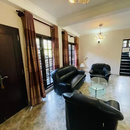 Bed & Breakfast London House Nuwara Eliya