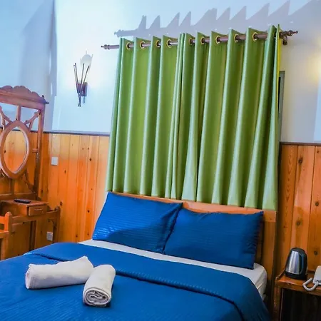 Blue Moon Residency Hotel *