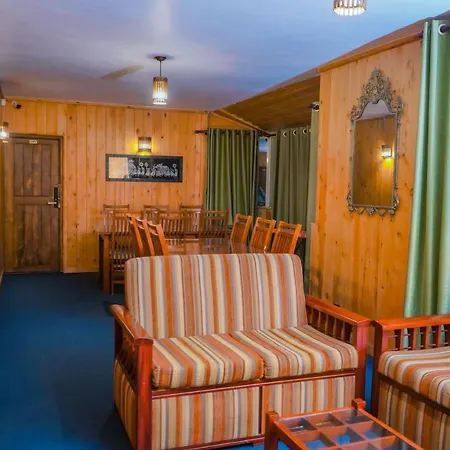 Blue Moon Residency Hotel *