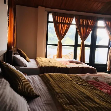 Hotel The Mount View By Liyozi Leasiure