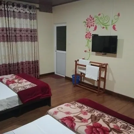 Thuvaraga Guest house
