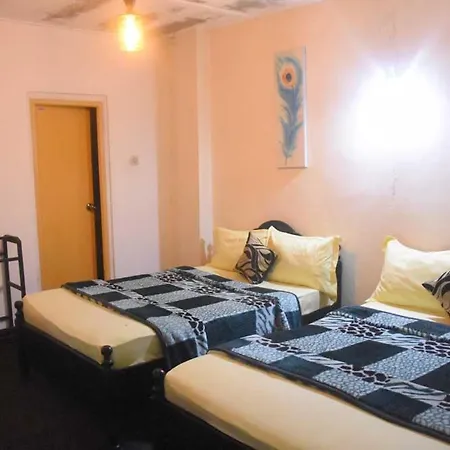 Guest house Nuwaraeliya Kings Court