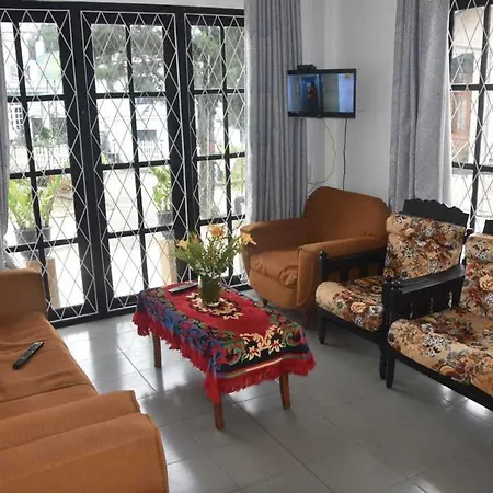 Nuwaraeliya Kings Court Nuwara Eliya