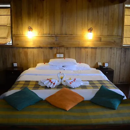 Chalet Calamander Lake Gregory Nuwara Eliya