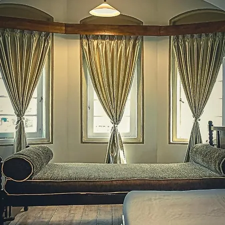 Hotel Clifton 2*