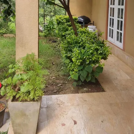 Peach By Amaluna Holiday home Nuwara Eliya