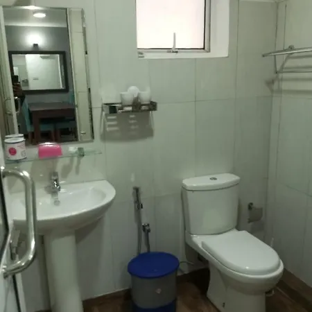 Breeze Luxury Apartment *