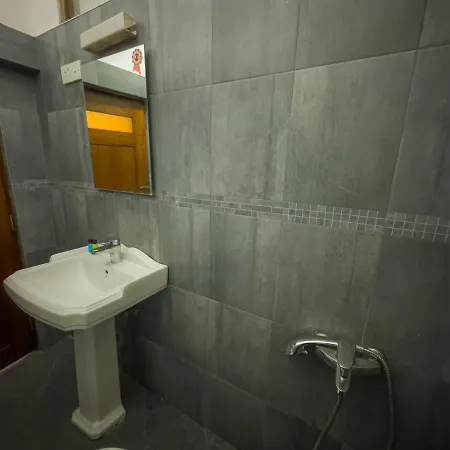 Omenco Hotel Nuwara Eliya