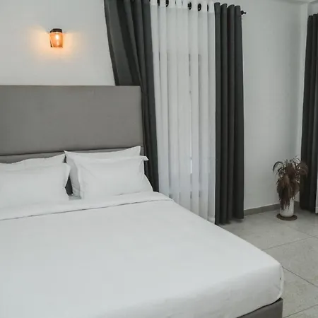 Omenco Hotel Nuwara Eliya