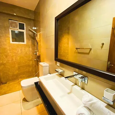 Queens Mount Glen Heights Hotel Nuwara Eliya