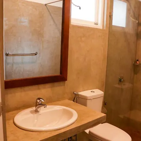 Lilys Nuwaraeliya 3*