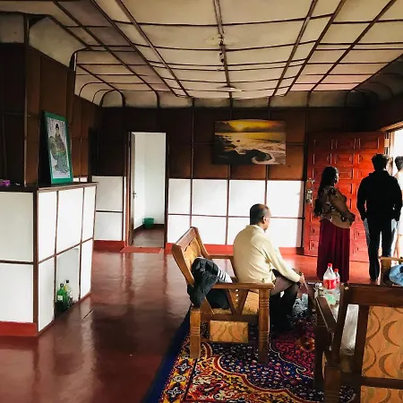 Hilltop Bungalow Nuwara-eliya Nuwara Eliya