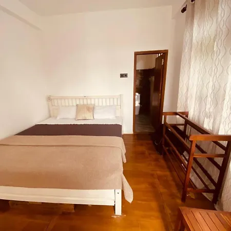 Euphoria White House Nuwaraeliya Hotel Nuwara Eliya