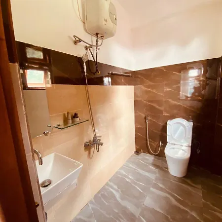 Euphoria White House Nuwaraeliya Hotel