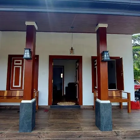 Villa Elk Plain
