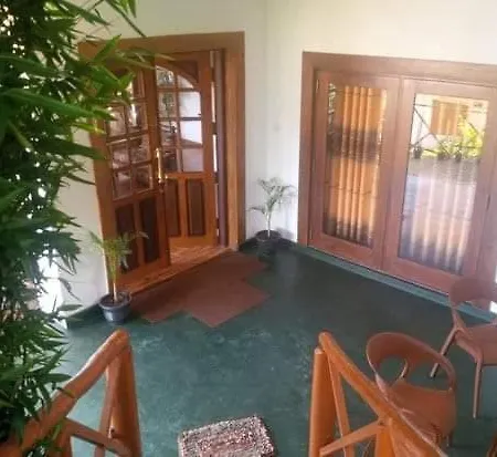 Hotel Thalagala Oya & Restaurant
