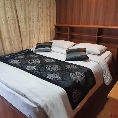 Happy Bed & Breakfast