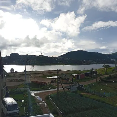 Royal Pearl Hills Hotel Nuwara Eliya