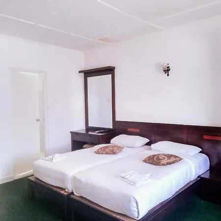New Rock Hotel *
