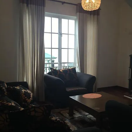 Lake View Bungalow - Nuwara Eliya Guest house