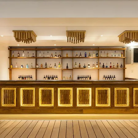 Araliya Red - Budget Friendly Hotel- Where Find Stunning 360 Panoramic View Of 4*