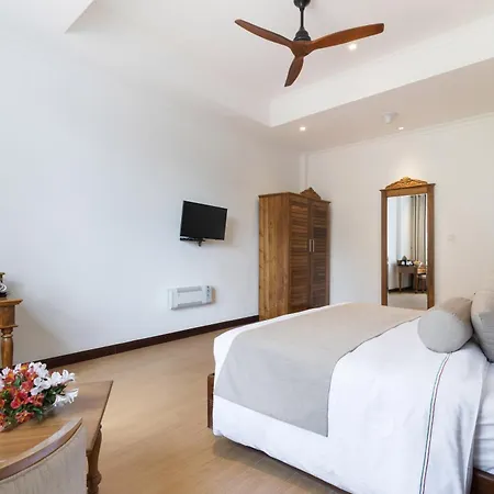 Araliya Red - Budget Friendly Hotel- Where Find Stunning 360 Panoramic View Of Hotel Nuwara Eliya