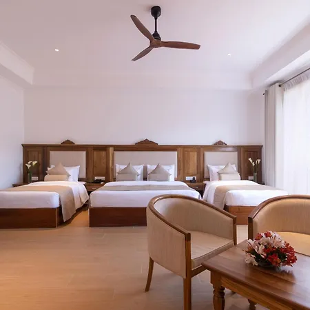 Araliya Red - Budget Friendly Hotel- Where Find Stunning 360 Panoramic View Of