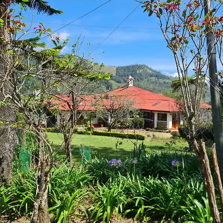 Meena Ella Colonial Bungalow Holiday home Nuwara Eliya