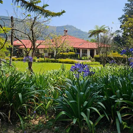 Meena Ella Colonial Bungalow *