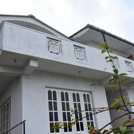 Carmalin Guest house Nuwara Eliya