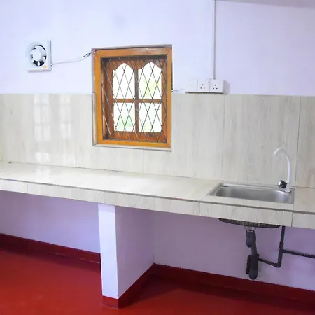 Carmalin Guest house *
