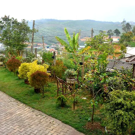 Carmalin * Nuwara Eliya