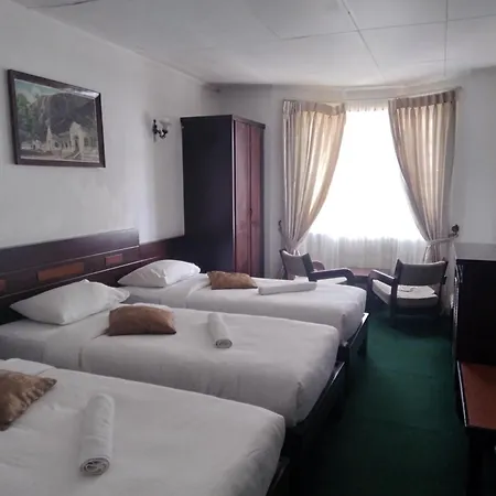 New Rock Hotel *