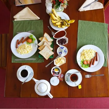 Hotel Tealeaf Nuwara Eliya