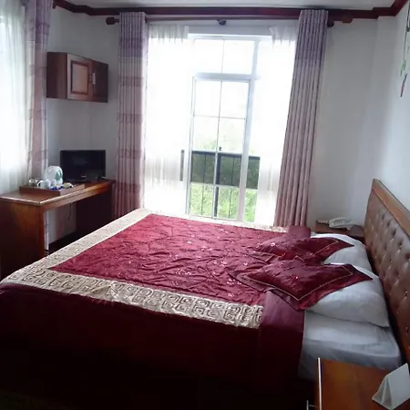 Tealeaf Hotel Nuwara Eliya