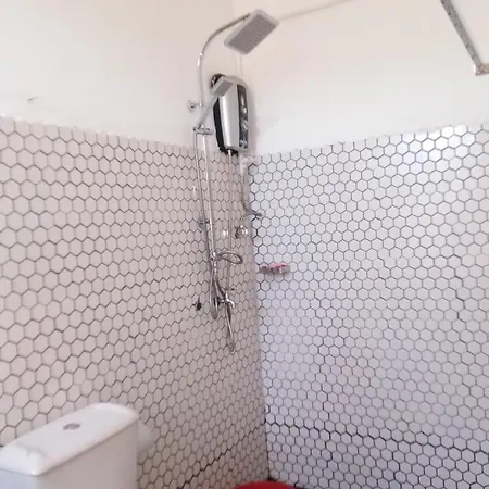 Frosty Heaven Guest House Guest house 4*