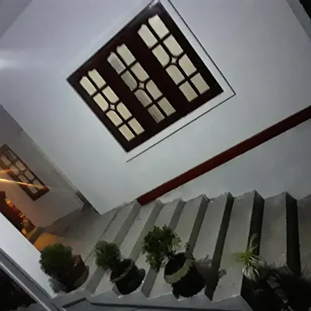 Max Mount View Guest house Nuwara Eliya