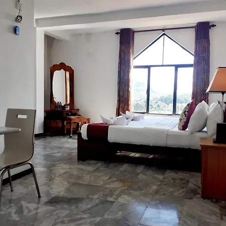 New Unique View Nuwaraeliya Hotel
